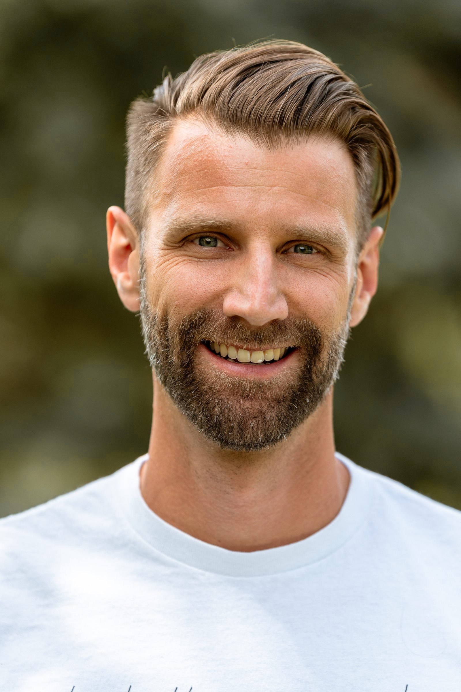 Professional headshot by Nic Neumann in Colorado, photo 14