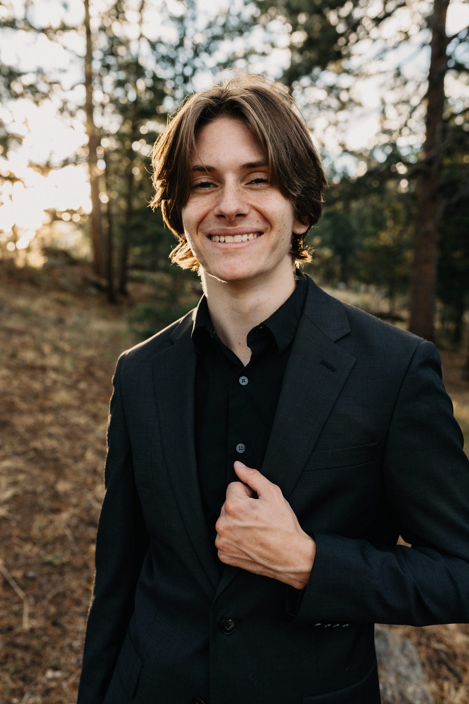 Senior portrait by Nic Neumann in Colorado, photo 2